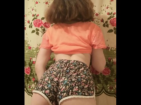 ❤️ Babe żagħżugħa sexy tqaxxir ix-xorts tagħha fuq il-kamera Video tal-ħakk lilna mt.image-kassir.ru ️❤